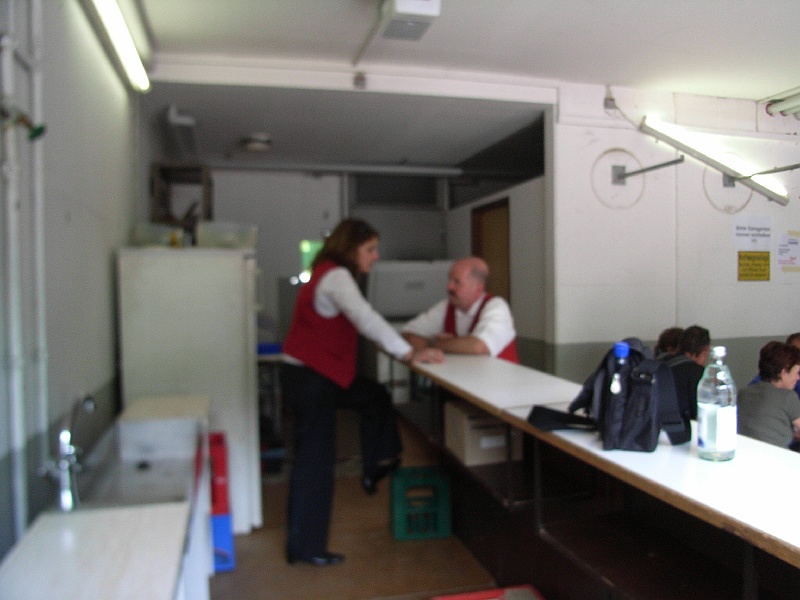 909 05 21 Marktplatzhocke (6).JPG